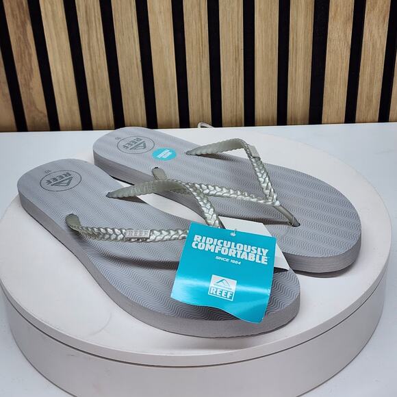 Reef Shoes - NEW - REEF Seaside Womens Silver Thong Sandals Water Friendly Flip Flops Size 11
